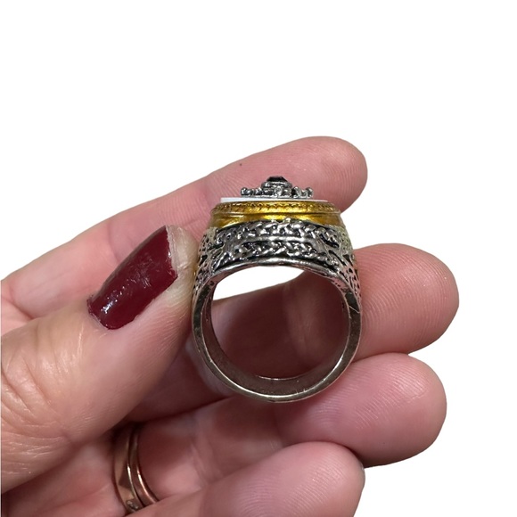 Vintage Style Unisex Gold and Silver Ring - Picture 5 of 7